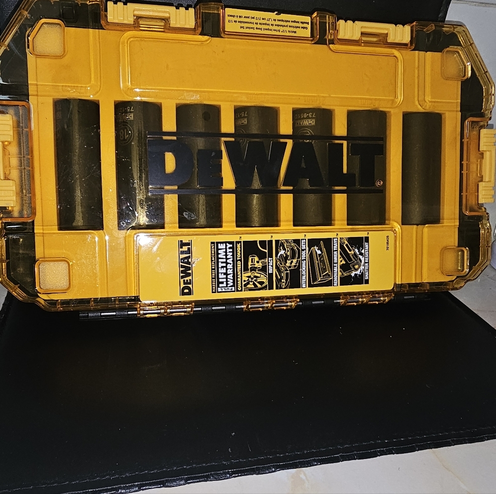 Dewalt Impact Socket Set 1/2" - Picture 1 of 2